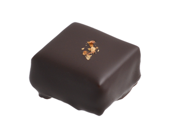 Čokoládovo-smotanová ganache s ajervúdskym korenistým čajom a čili v horkej čokoláde